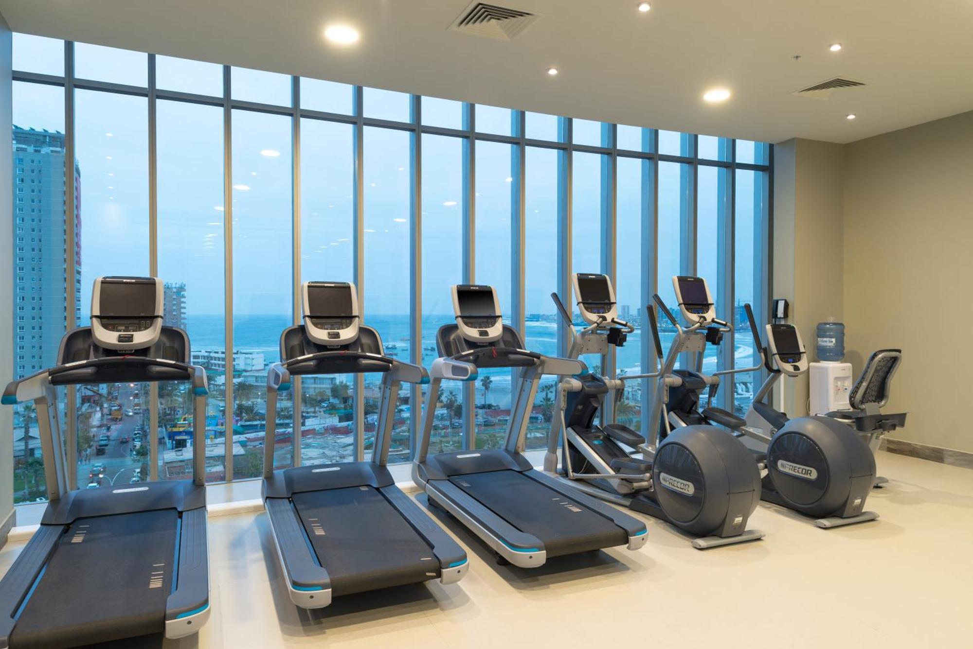 Hilton Garden Inn איקוויקה מראה חיצוני תמונה