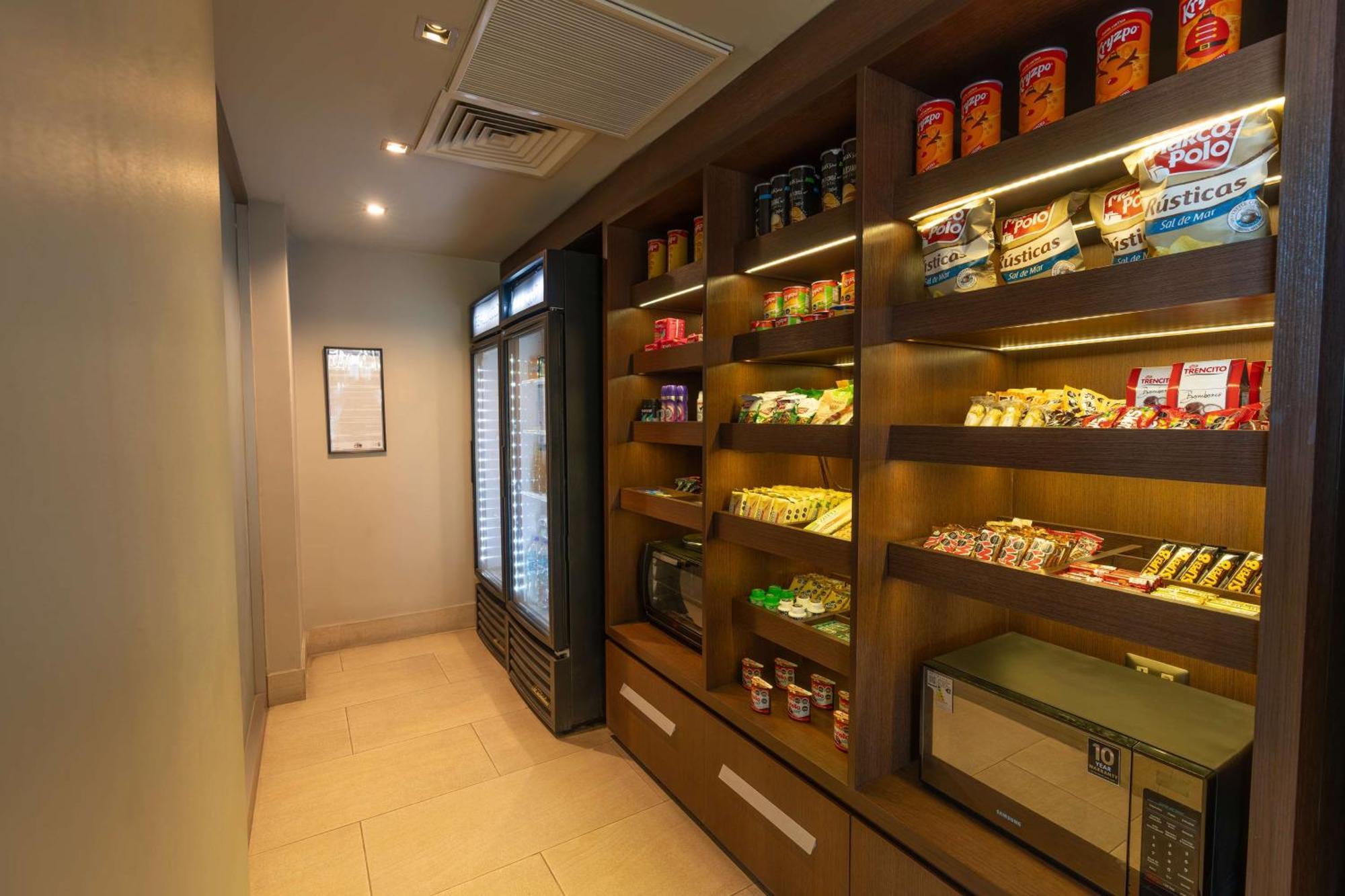 Hilton Garden Inn איקוויקה מראה חיצוני תמונה