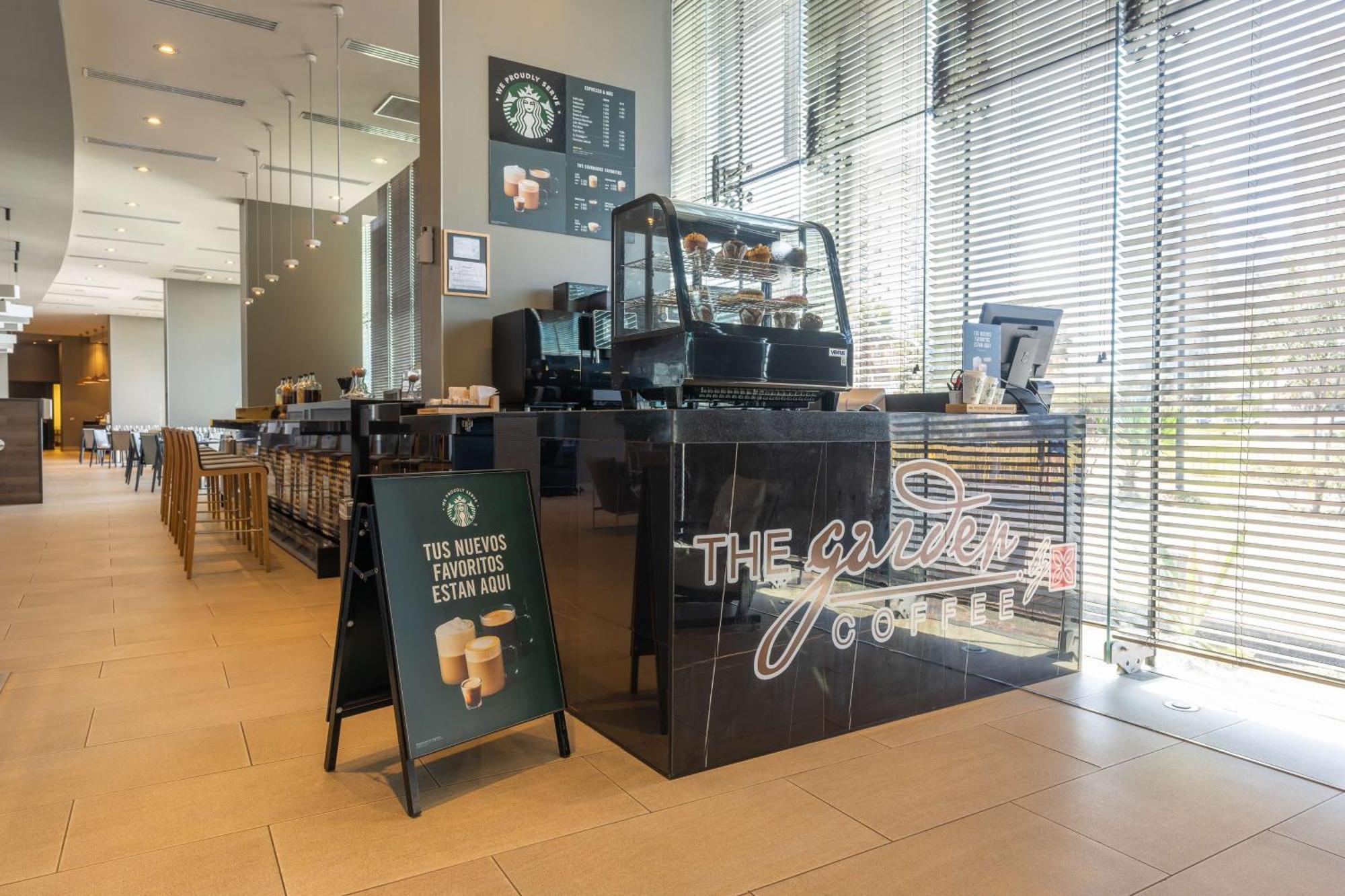 Hilton Garden Inn איקוויקה מראה חיצוני תמונה