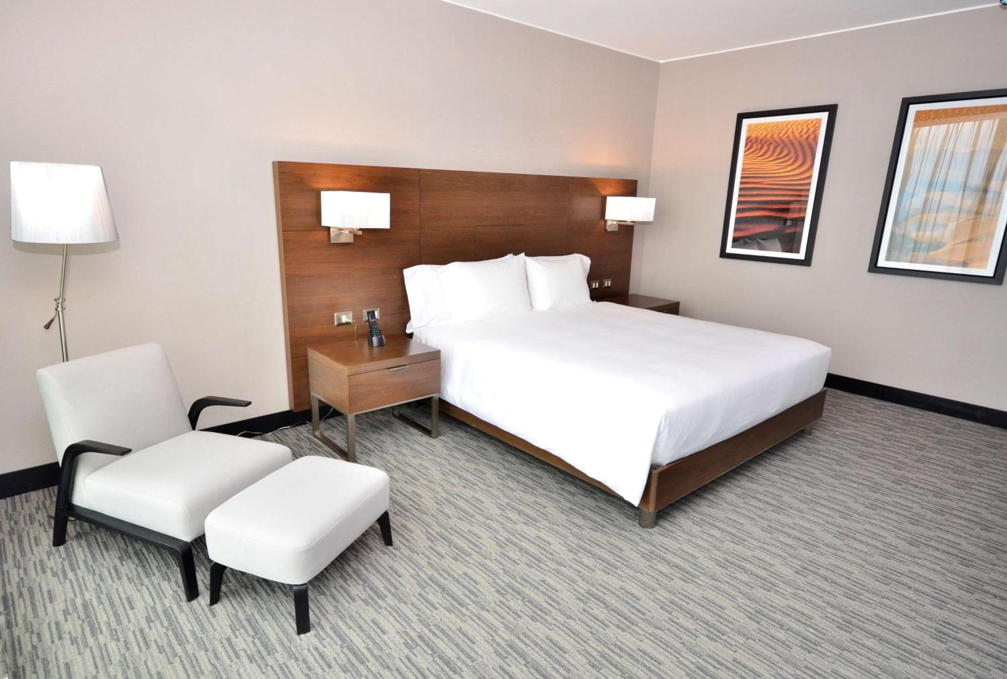 Hilton Garden Inn איקוויקה מראה חיצוני תמונה