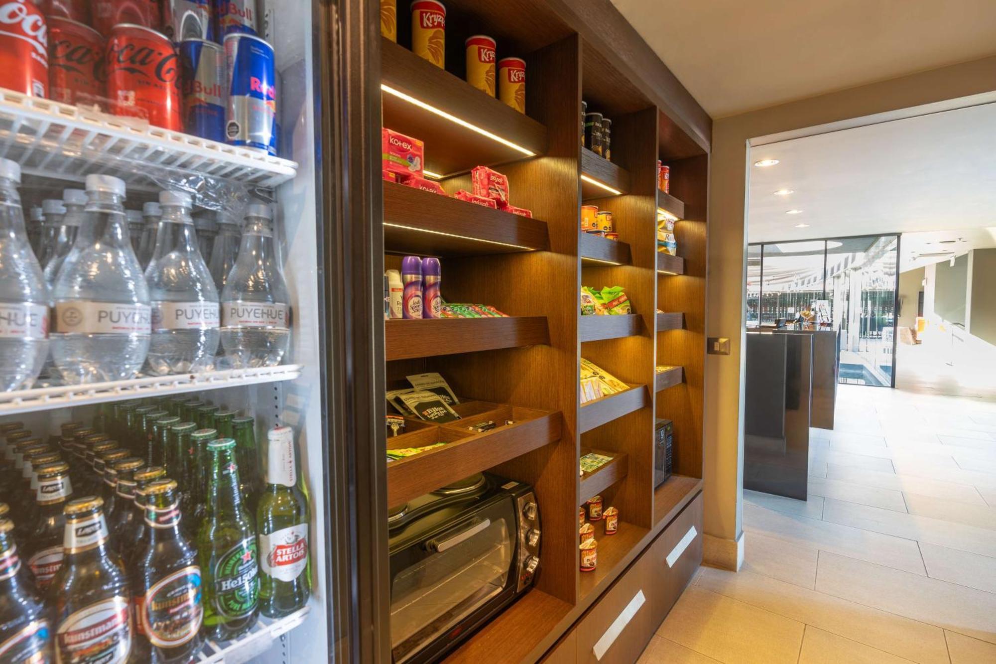 Hilton Garden Inn איקוויקה מראה חיצוני תמונה