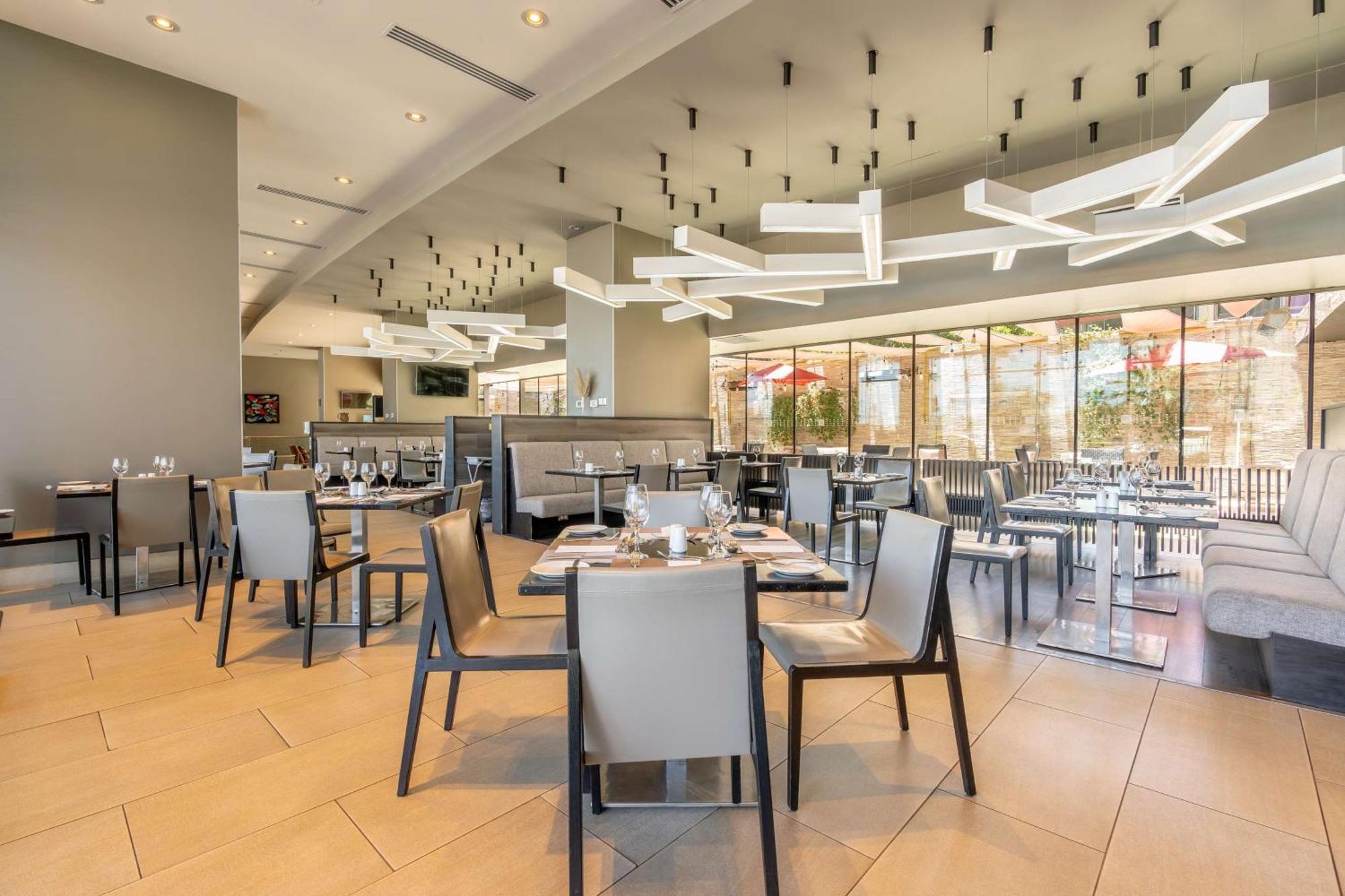 Hilton Garden Inn איקוויקה מראה חיצוני תמונה