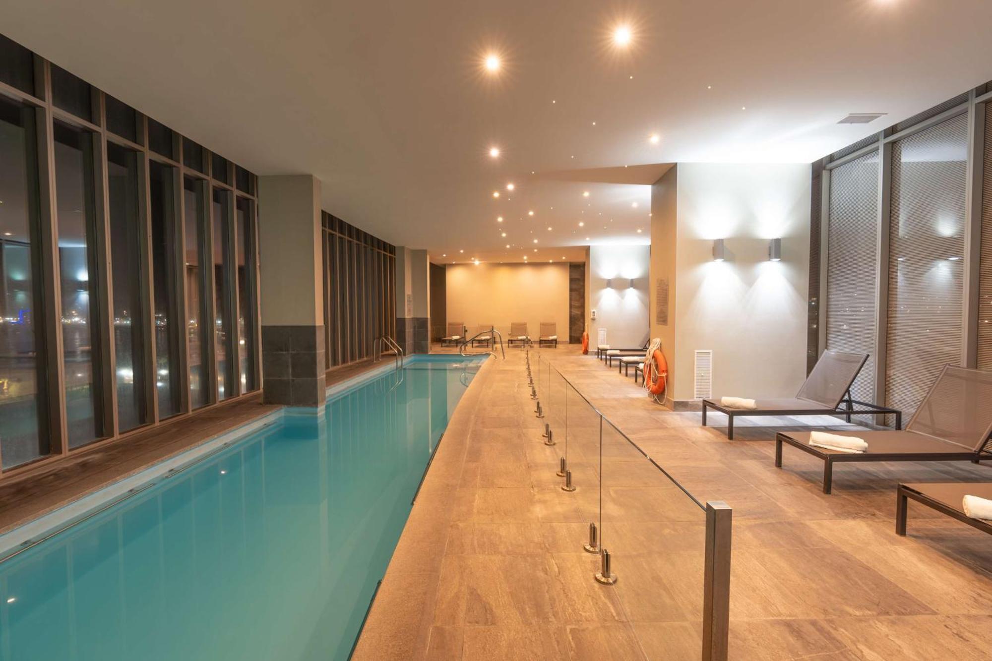 Hilton Garden Inn איקוויקה מראה חיצוני תמונה