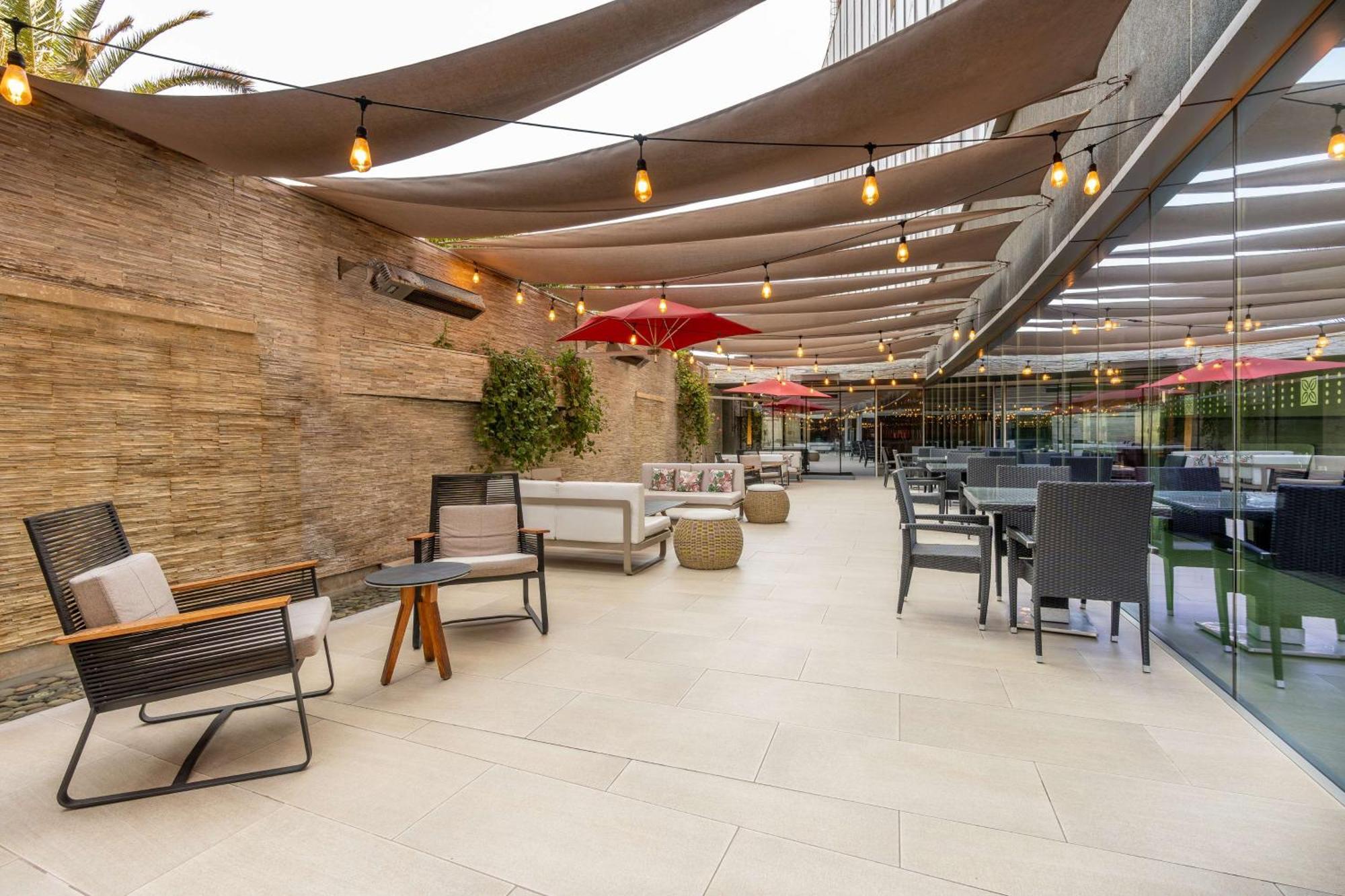 Hilton Garden Inn איקוויקה מראה חיצוני תמונה