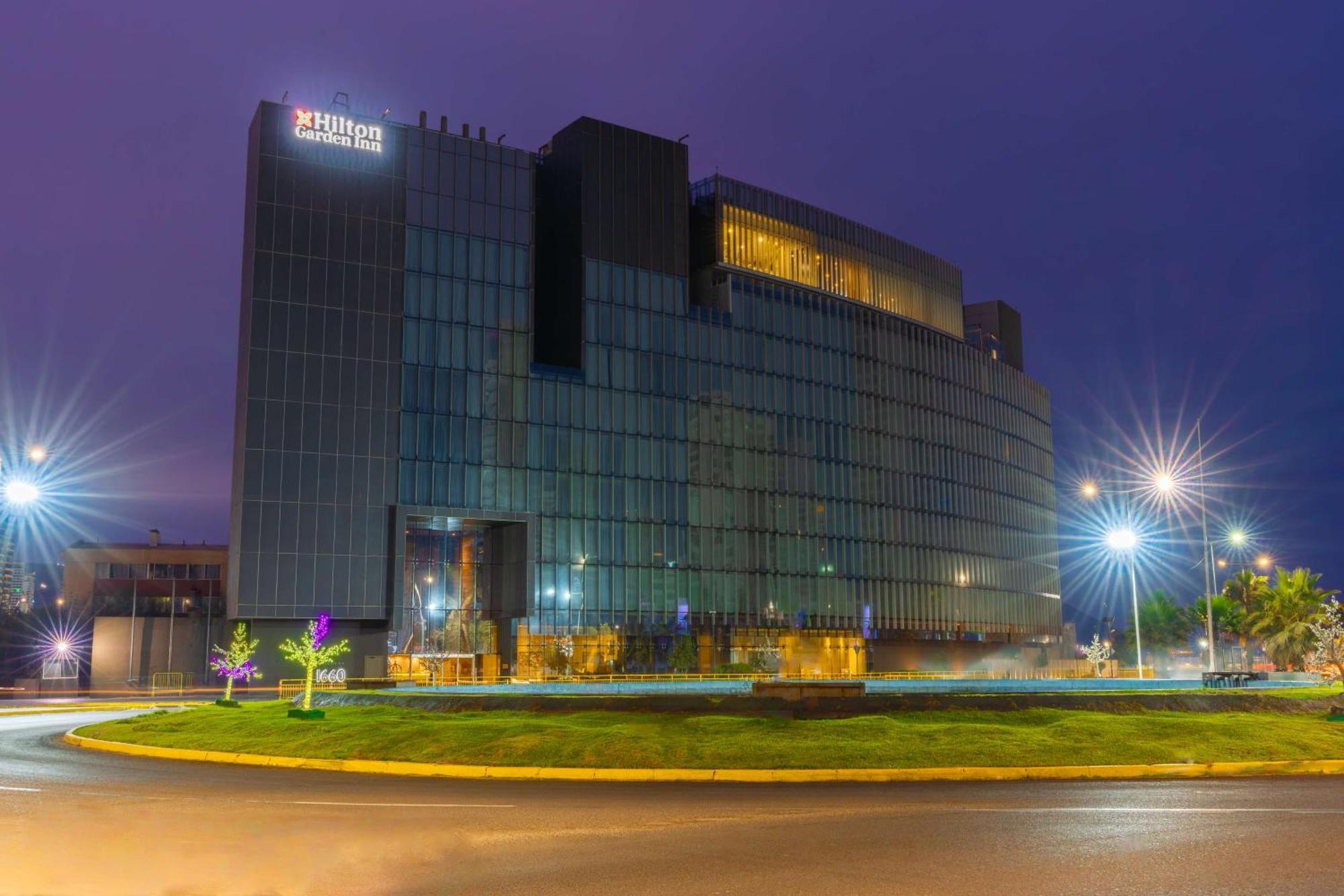 Hilton Garden Inn איקוויקה מראה חיצוני תמונה